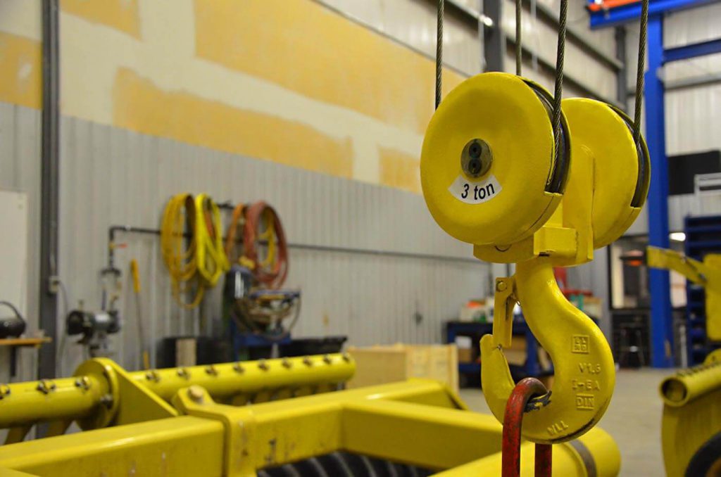 Degelman Industries: Free Standing Overhead Bridge Crane - Acculift ...